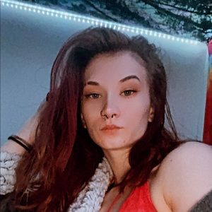 Meet your Posher, Briana